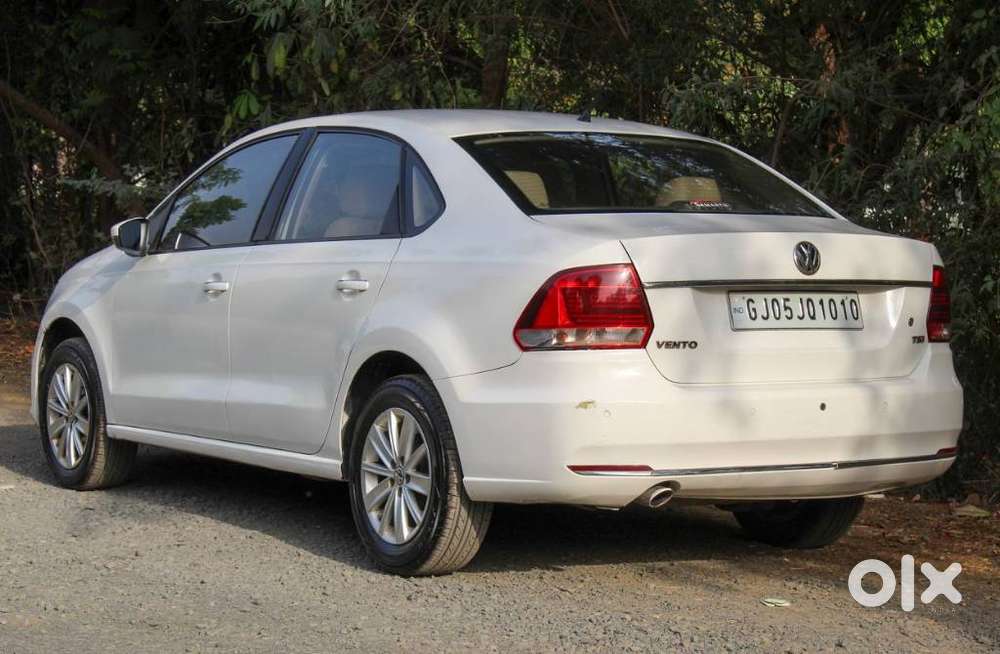 Volkswagen Vento 1.2 Tsi Highline At, 2016, Petrol
