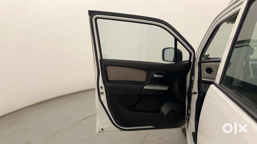 Maruti Suzuki Wagon R 1.0 Vxi Amt, 2016, Petrol