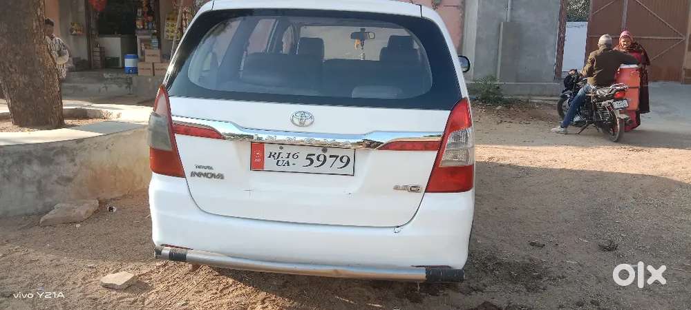 Toyota Innova 2010 Diesel 199000 Km Driven