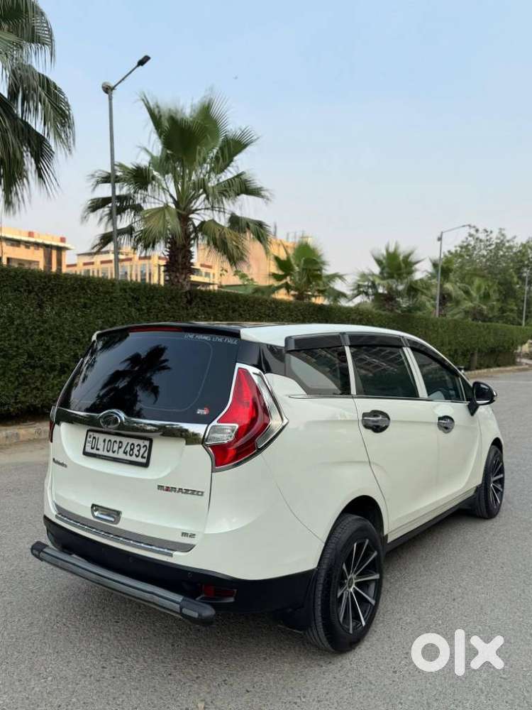 Mahindra Marazzo M6, 2021, Diesel