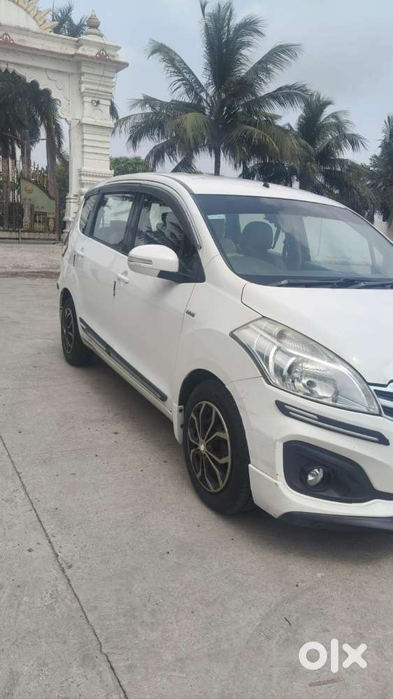 Maruti Suzuki Ertiga Diesel Manual 2015-2018 2nd Owner