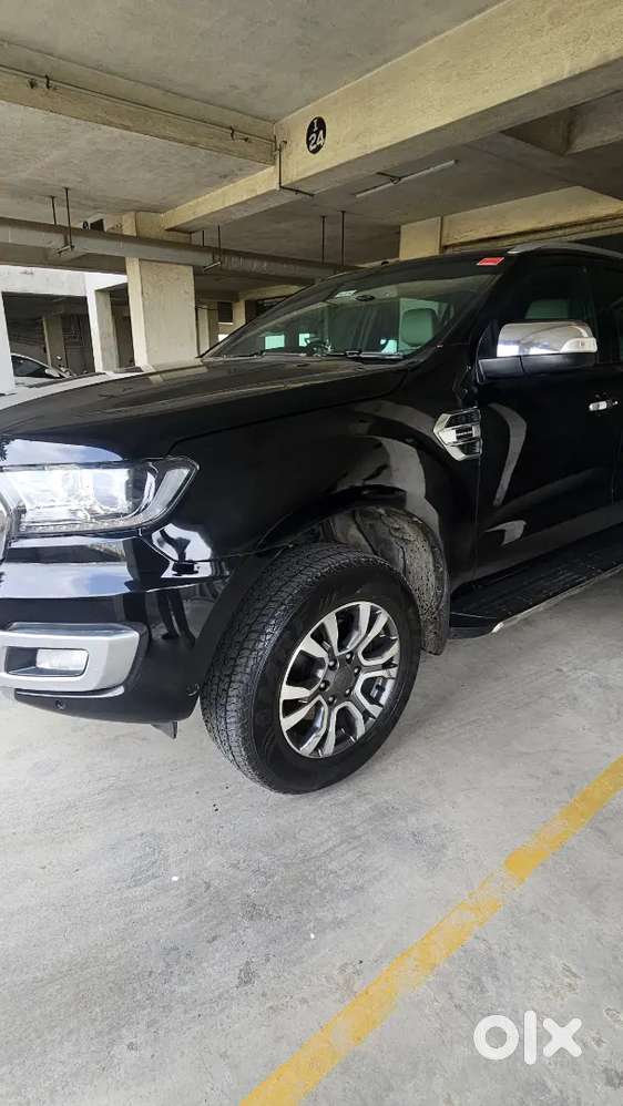 Ford Endeavour Titanium + 2021