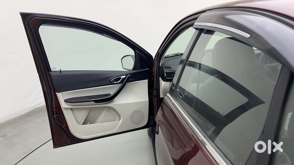 Tata Tigor Xza Plus, 2022, Petrol