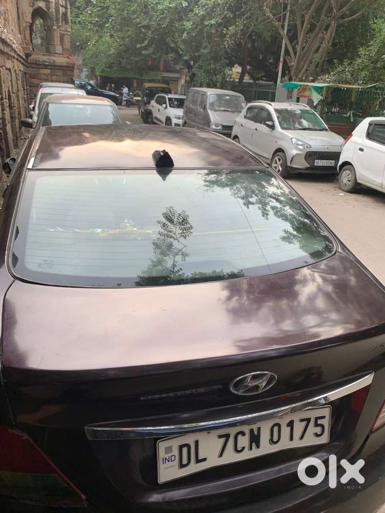 Hyundai Fluidic Verna 2011 Model