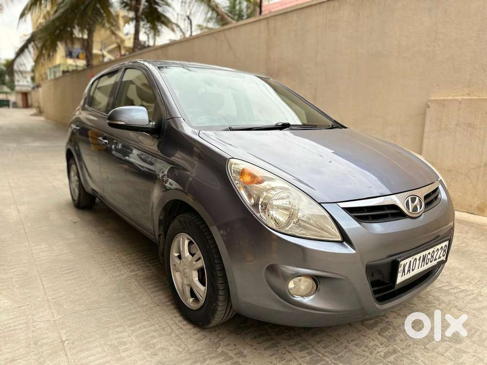 Hyundai I20 Asta 1.4 Crdi With Avn 6 Speed, 2011, Diesel