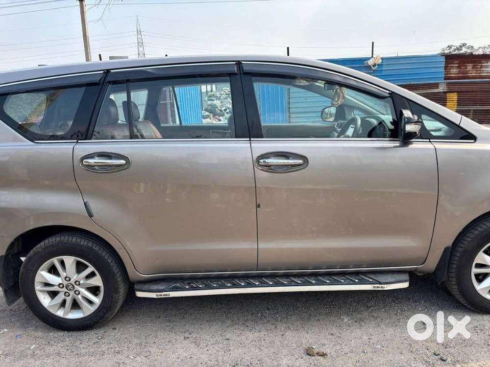Toyota Innova Crysta 2.4 V 7 Str, 2016, Diesel