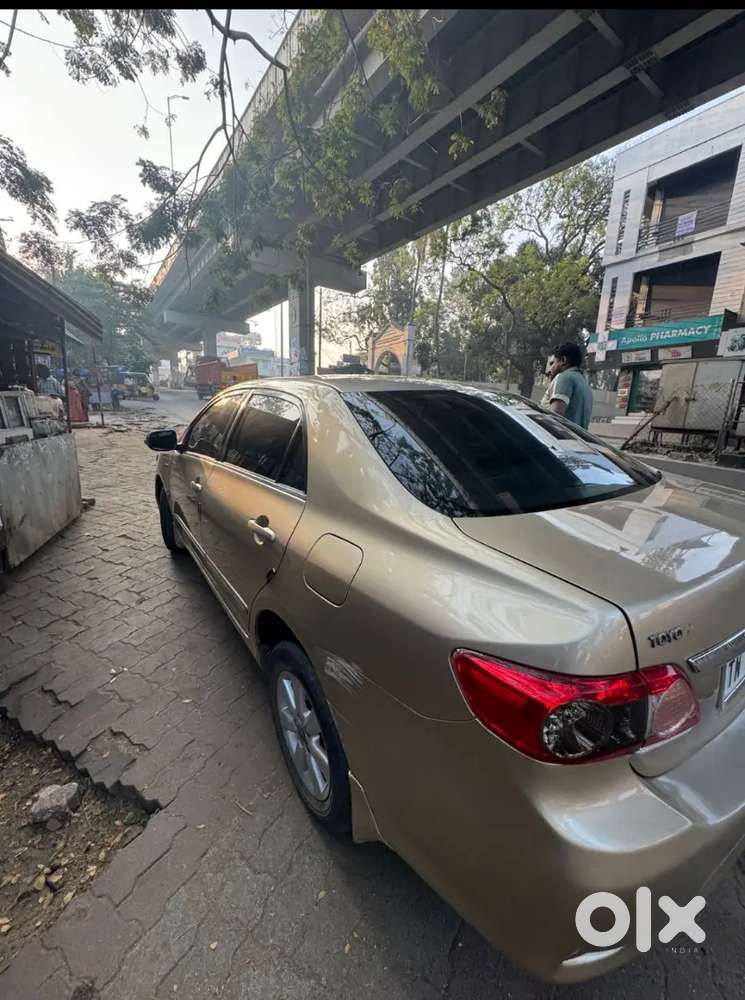 Toyota Corolla Altis 2013 Petrol 100000 Km Driven