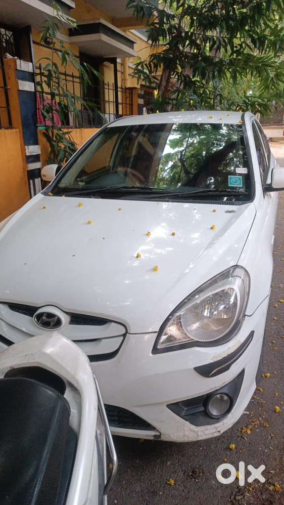 Hyundai Verna ( Very Good Condition)