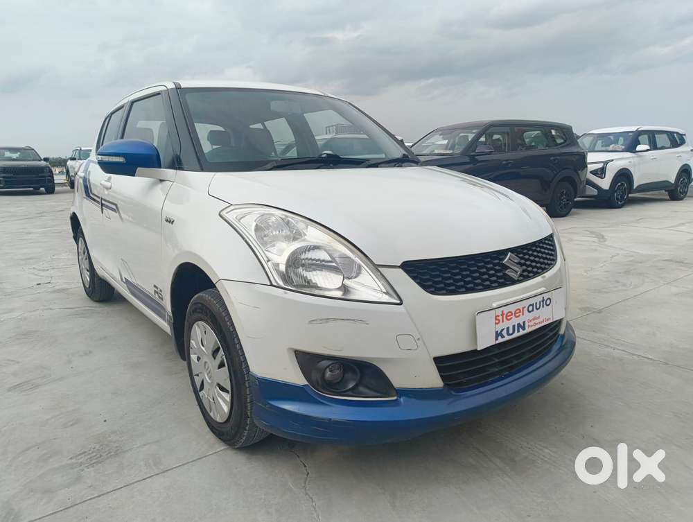Maruti Suzuki Swift Vxi Abs Bsiv, 2013, Petrol