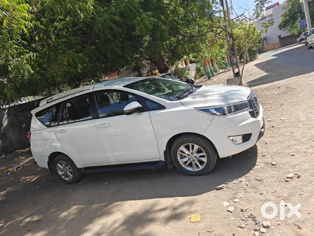 Toyota Innova Crysta 2023 Diesel 32300 Km Driven