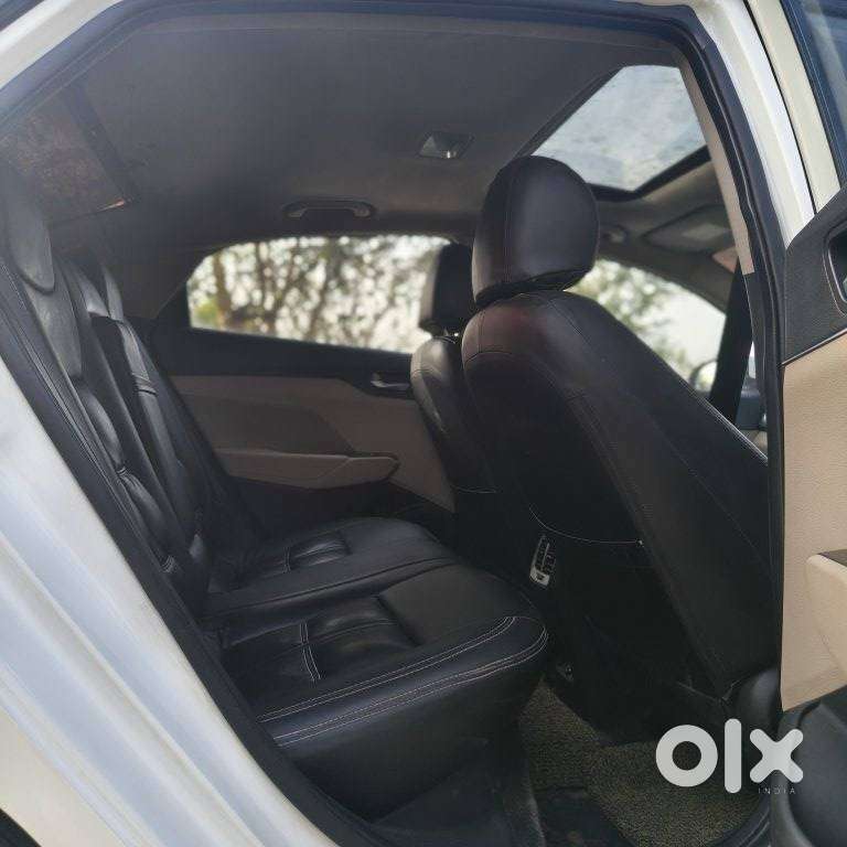 Hyundai Verna 1.5 Sx Diesel At, 2022, Diesel