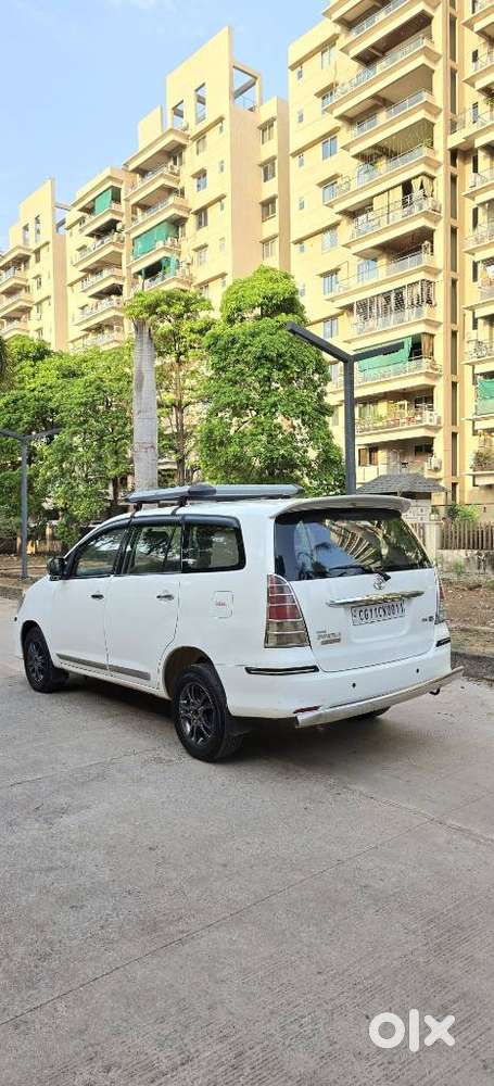 Toyota Innova 2.5 Vx 7 Seater Bs Iv, 2012, Diesel