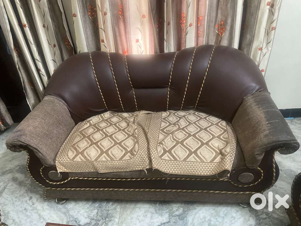 3+2+2 seater sofa set