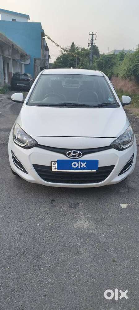 Hyundai I20 Magna 1.2 Vtvt, 2013, Petrol