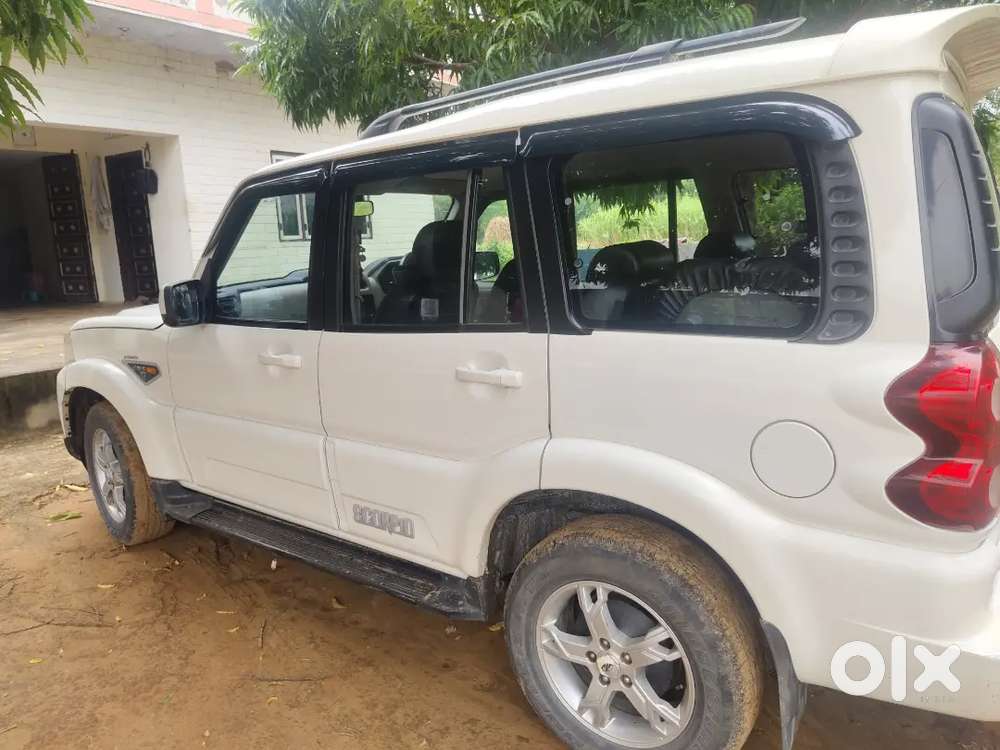 S10 100000 Km Running No Accident  New Insurance H