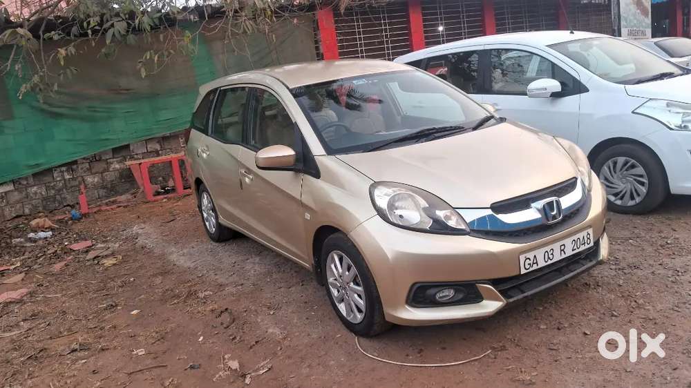 Honda Mobilio Top  2015 7 Seater Car