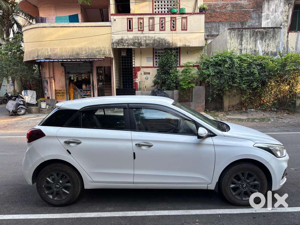 Hyundai Elite I20 Sportz (o) 1.2 Mt, 2020, Petrol