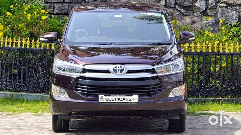 Toyota Innova Crysta 2.4 V 8 Str, 2016, Diesel