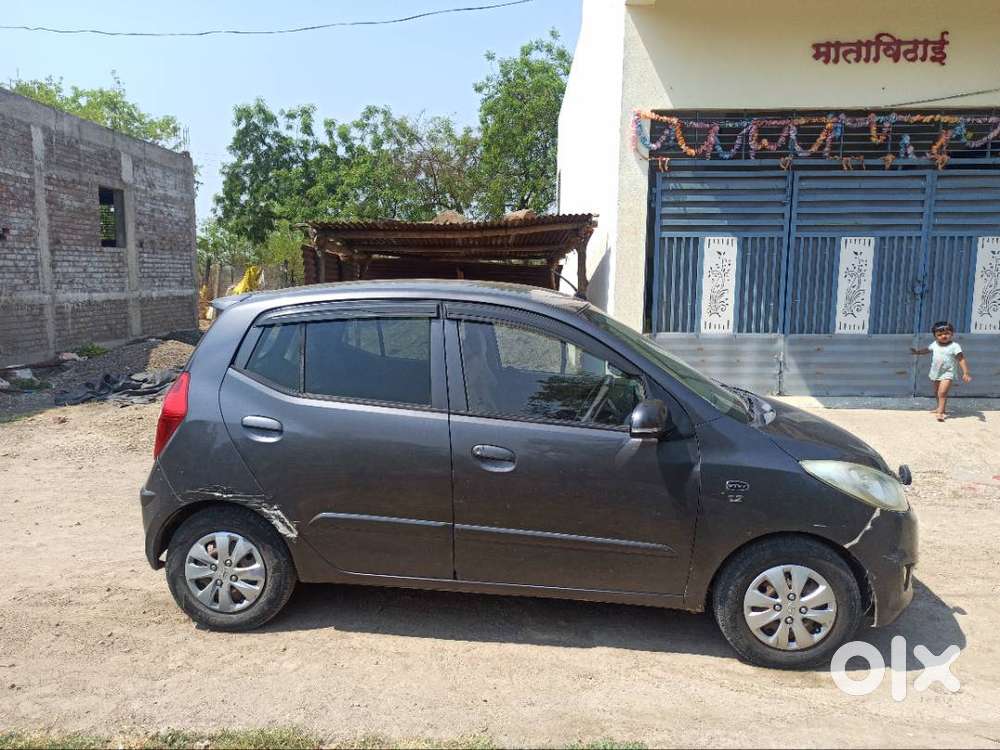 Hyundai I10 Grey Color
