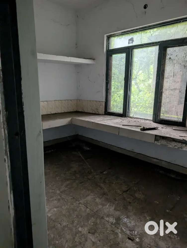 Corporate office in Kala Amb suitable for education training