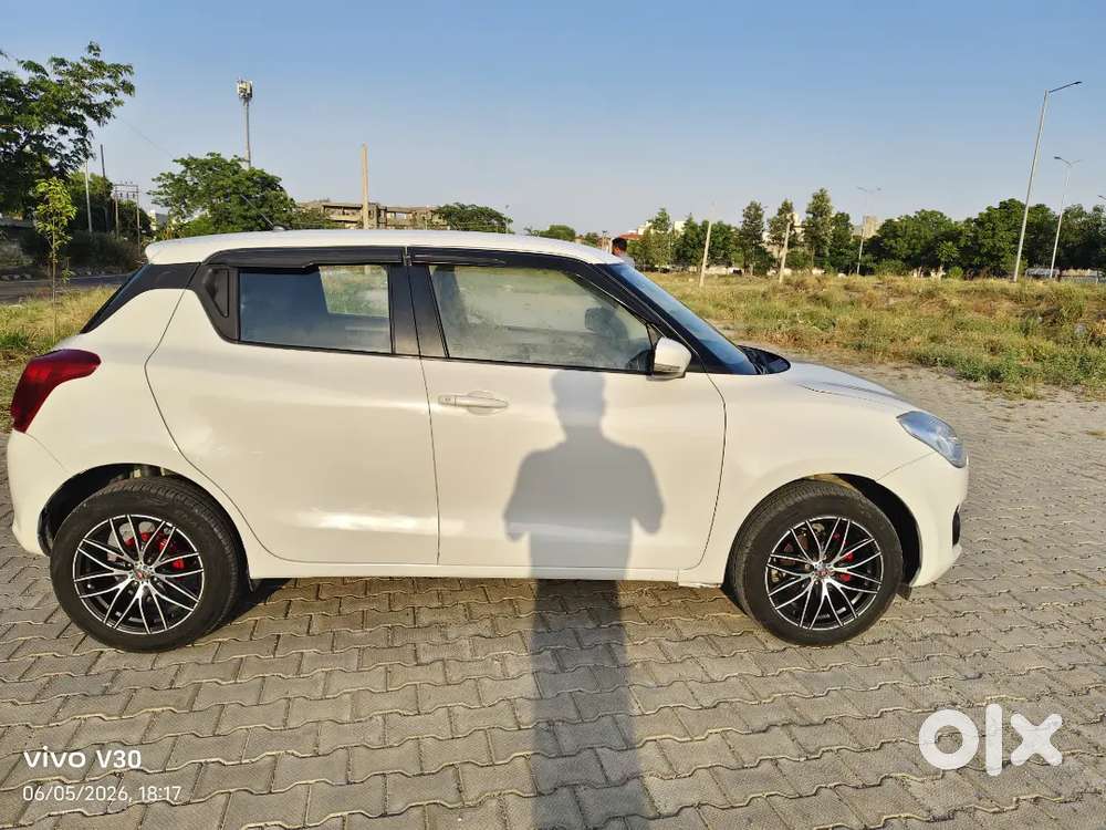 Maruti Suzuki Swift Vxi 2023 With Extra Alloywheels
