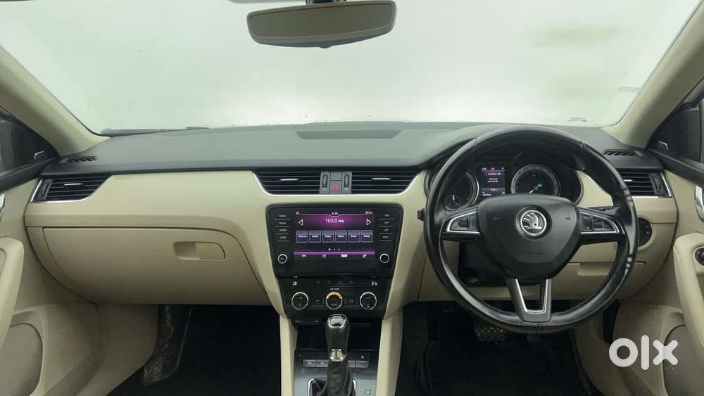 Skoda Octavia 2.0 L K Tsi At, 2018, Petrol