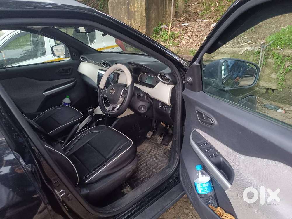 Nissan Magnite Xe  Converted Into Xl 2024 Petrol Manual