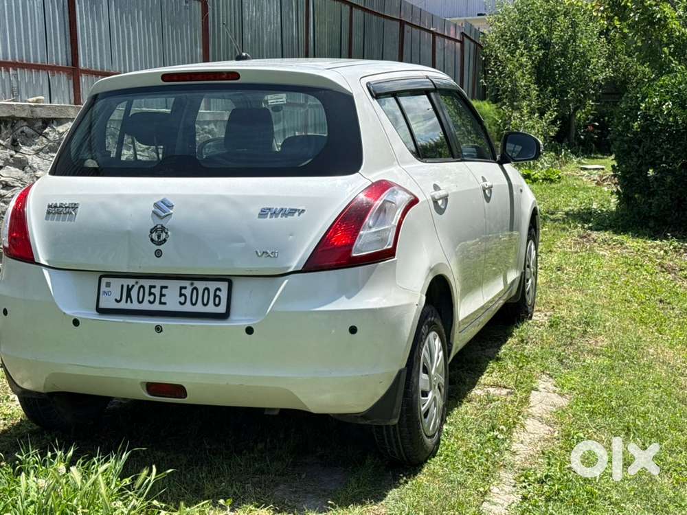 Maruti Suzuki Swift Petrol 2015