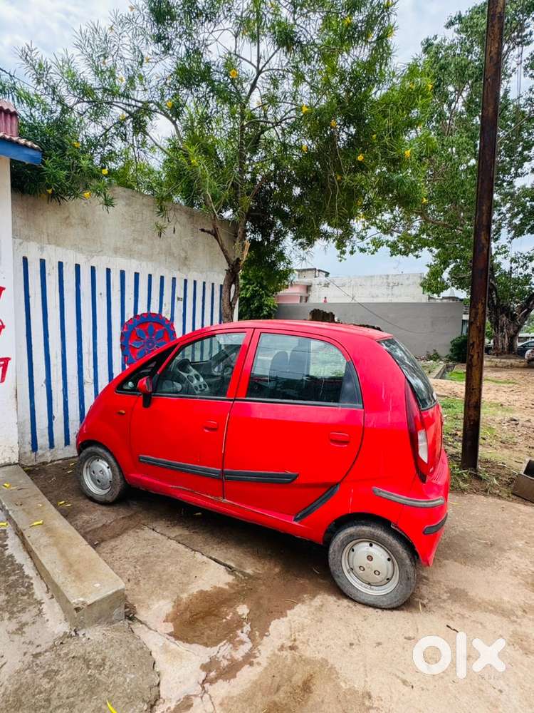 Tata Nano Petrol 2011 Model Red Colour