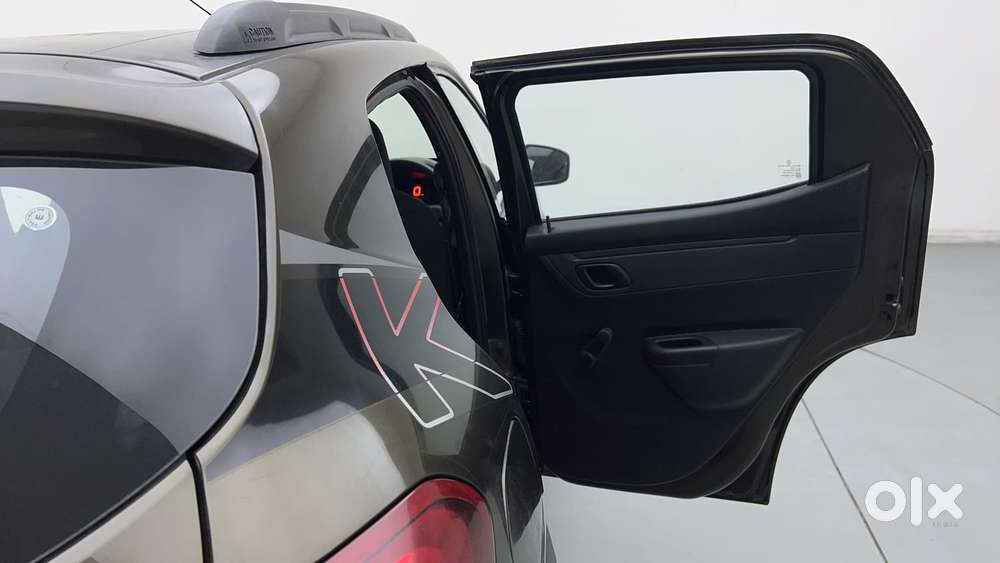 Renault Kwid 2019-ongoing 1.0 Rxt Amt (o), 2017, Petrol