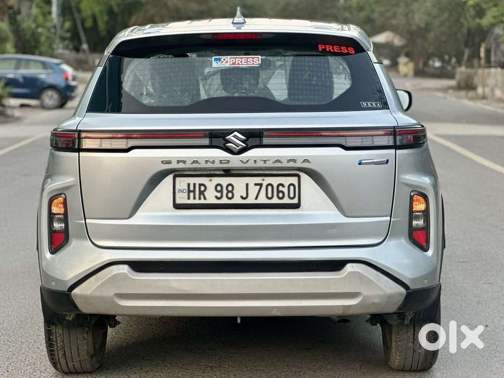 Maruti Suzuki Grand Vitara 1.5 Delta Smart Hybrid At, 2023, Petrol