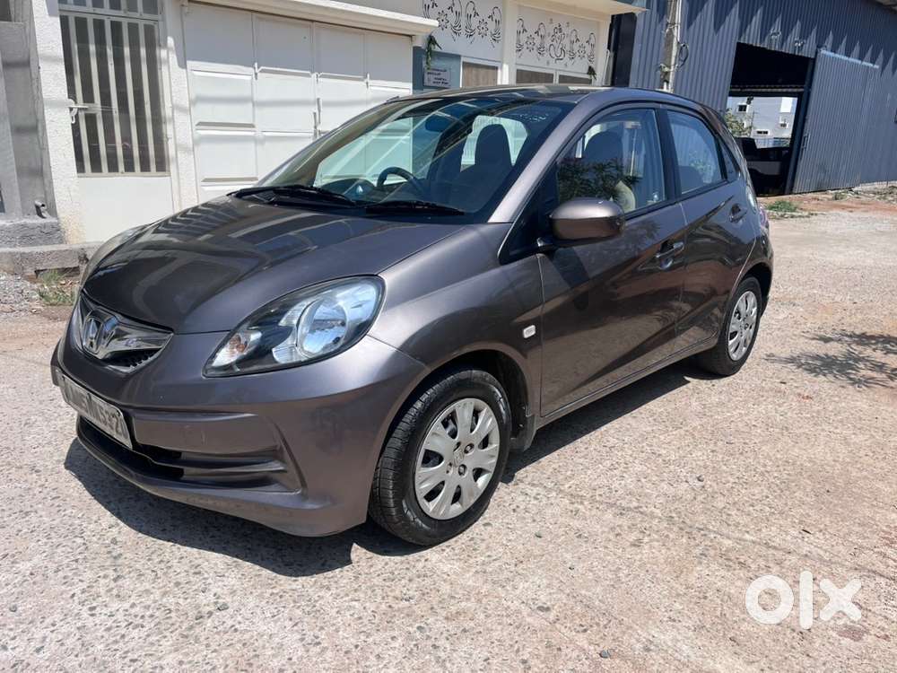 Honda Brio 2011 Petrol Well Maintained