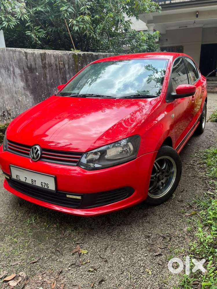 Volkswagen Vento 1.6 Diesel Tdi  (2013)