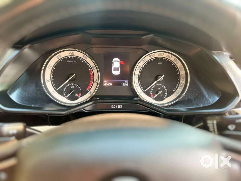Skoda Superb L&k 1.8 Tsi At, 2019, Petrol