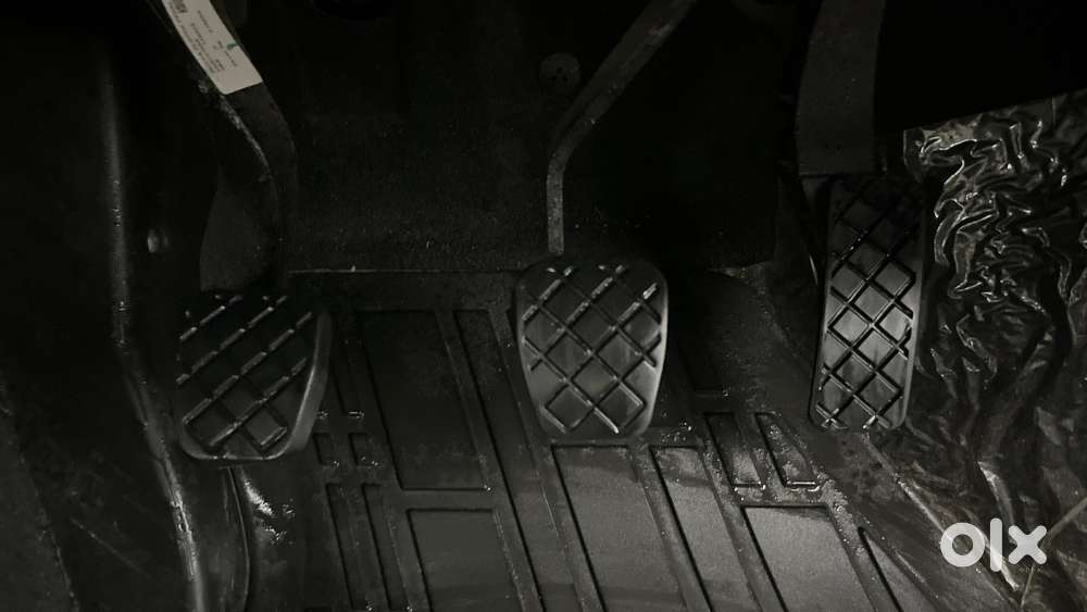 Skoda Slavia Style 1.0l Tsi Mt, 2022, Petrol