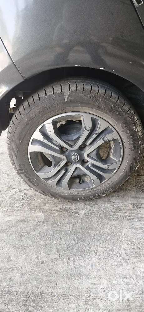 Tata Tiago Revotron 2020