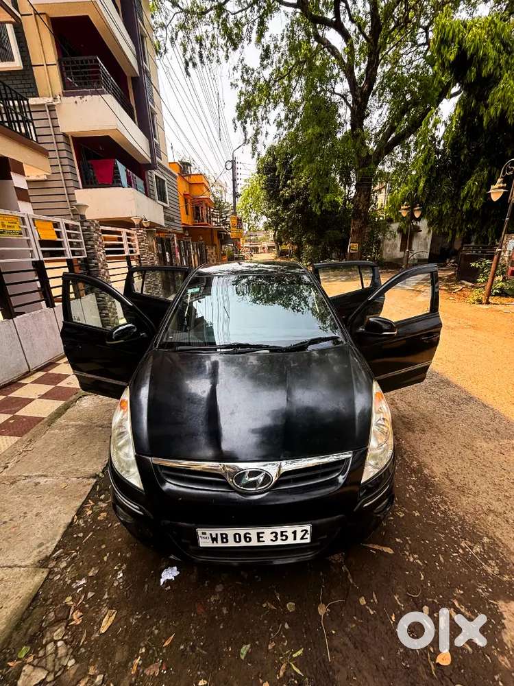 Hyundai I20 Asta Top Model Life Time Tax Cf2031