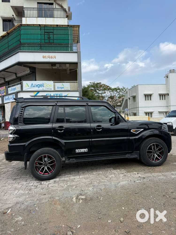 Mahindra Scorpio Diesel 2016