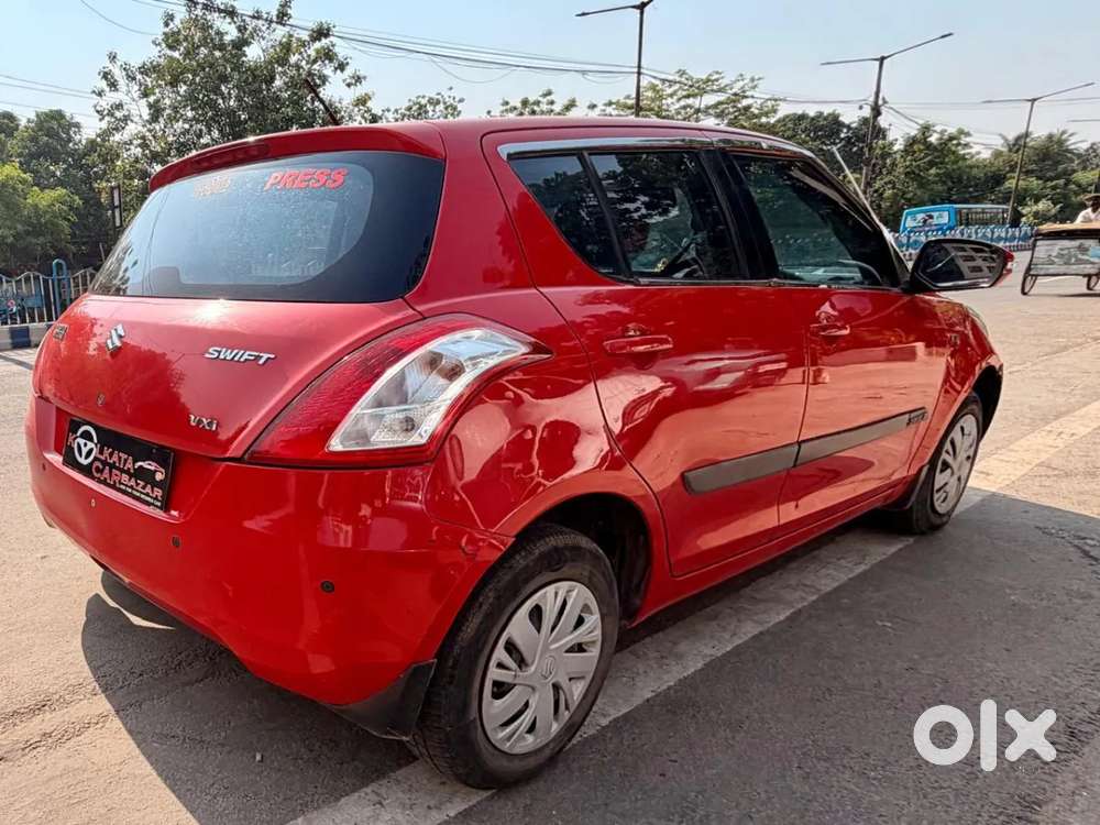 Maruti Suzuki Swift Vxi, 2017, Petrol