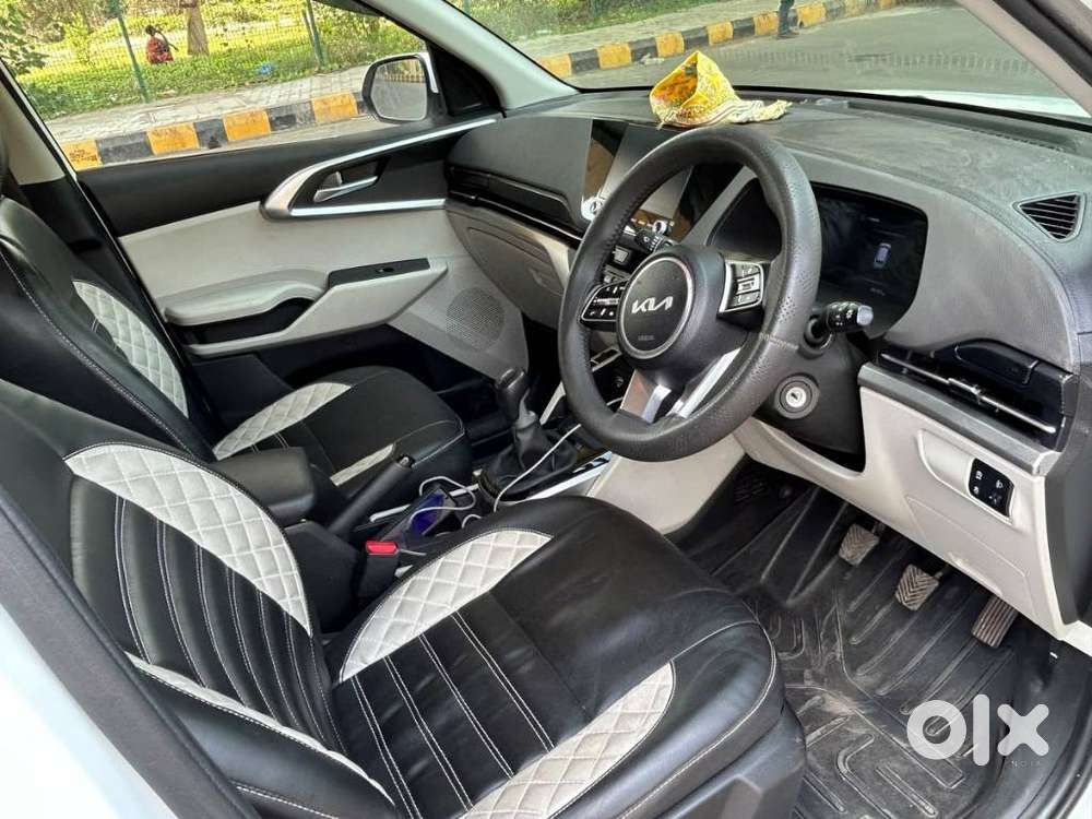 Kia Carens 1.5 Prestige 7 Str, 2023, Petrol