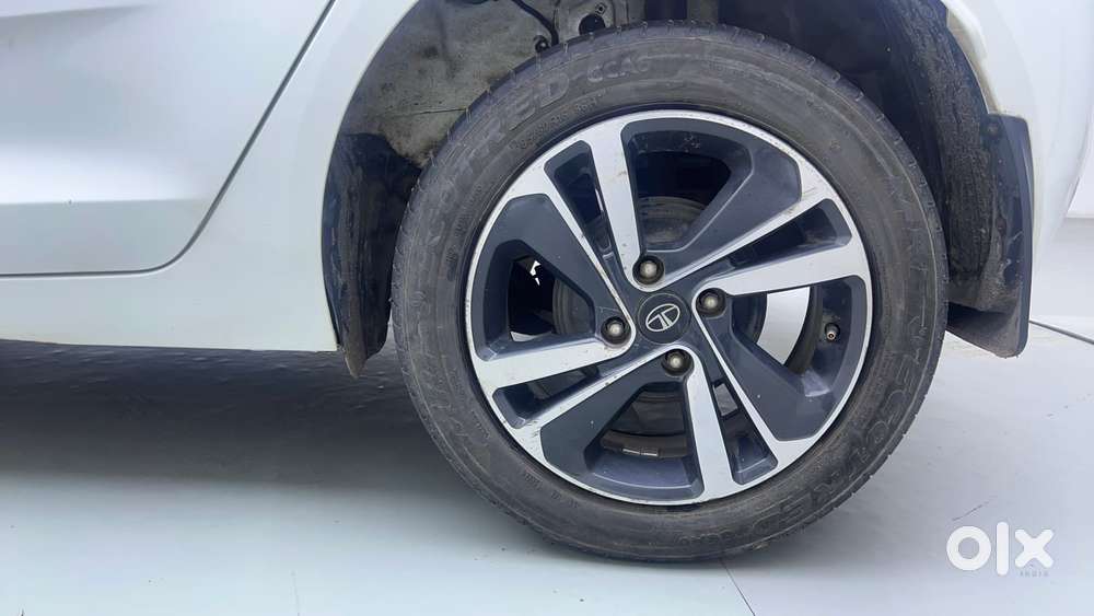 Tata Altroz Xz Plus (s) Diesel, 2023, Diesel
