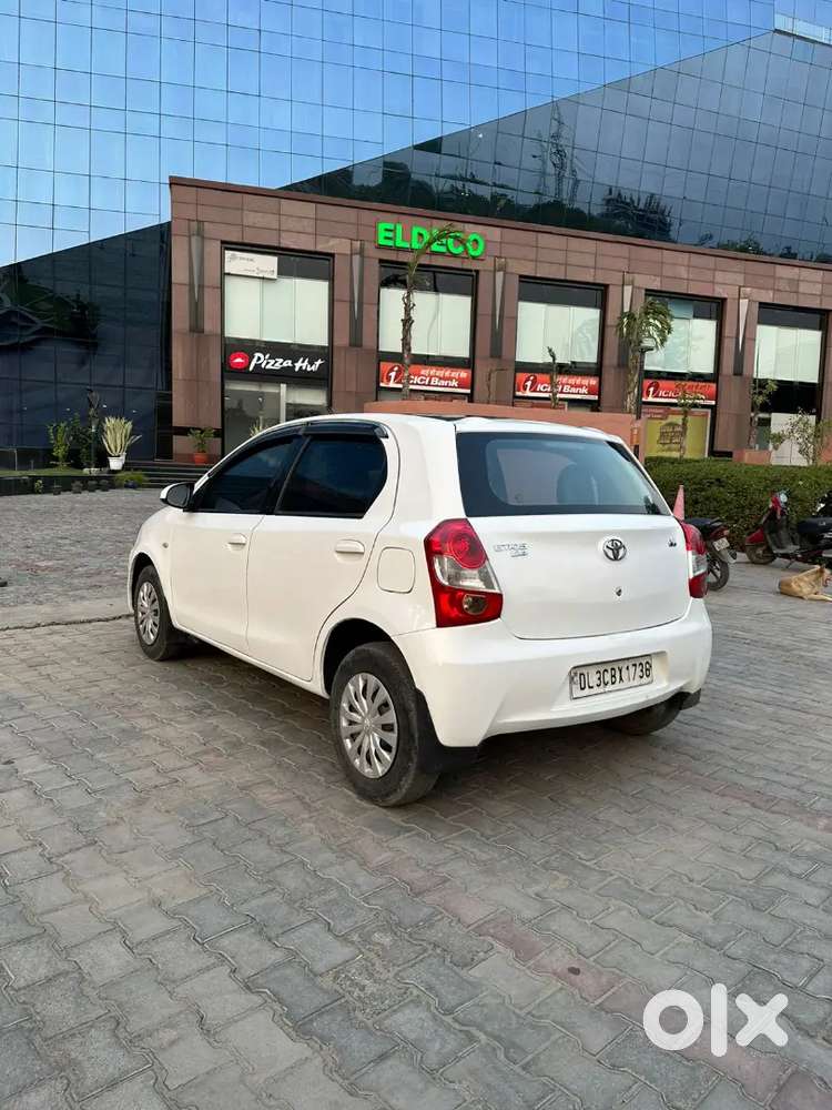 Toyota Etios Liva 2013 Petrol Well Maintained