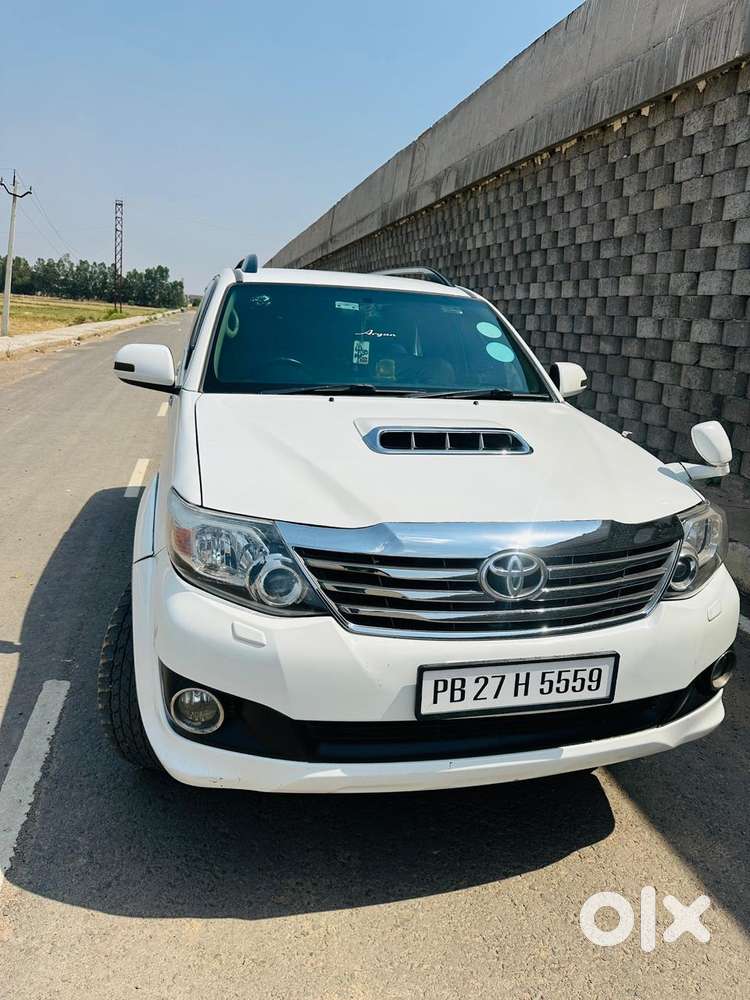 Toyota Fortuner 2.8 2wd Mt, 2015, Diesel