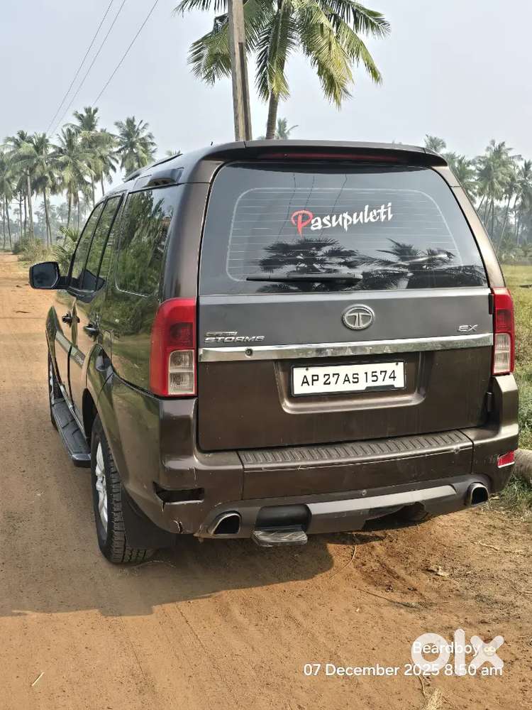 Tata Safari Storme 2013 Diesel 120000 Km Driven