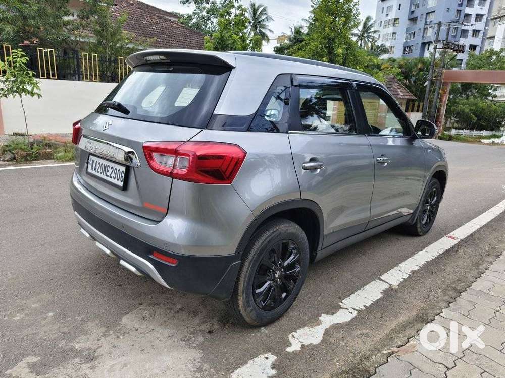 Maruti Suzuki Brezza 1.5 Zxi Smart Hybrid, 2022, Petrol