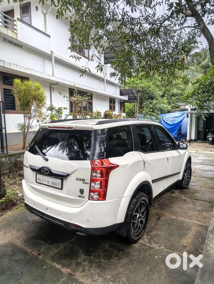 Mahindra Xuv500 2.2 W6 Diesel 2015