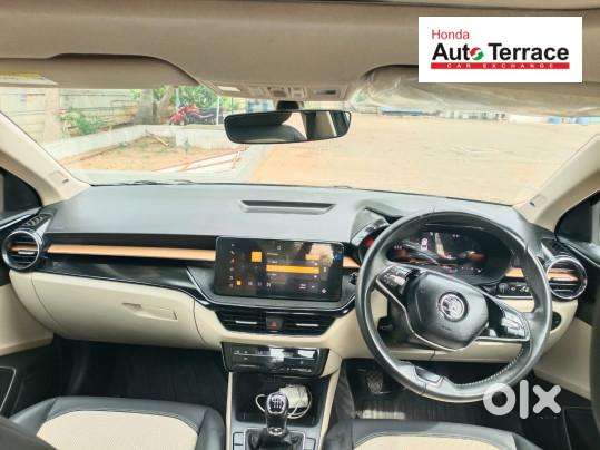 Skoda Slavia 1.0 Tsi Style, 2024, Petrol