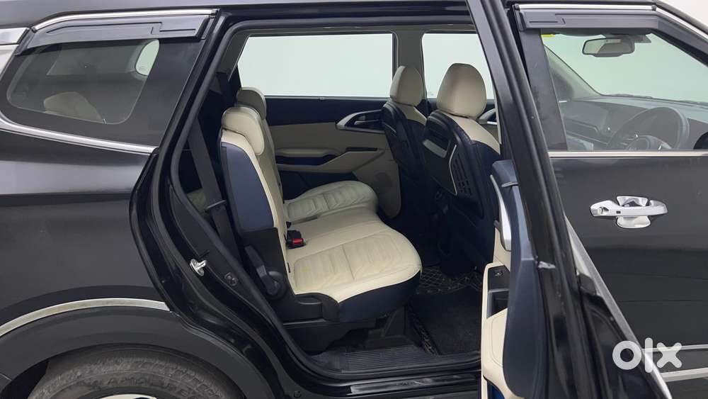 Kia Carens 1.5 Luxury Plus Diesel At 7 Str, 2023, Diesel