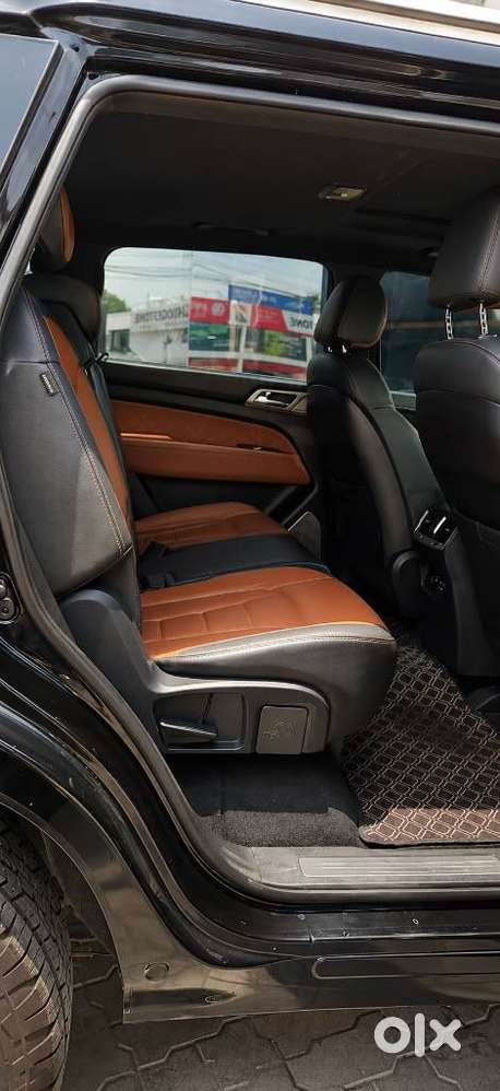 Mahindra Alturas G4, 2019, Diesel