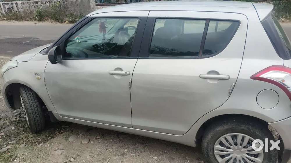 Maruti Suzuki Swift 2012 November Petrol Well Maintained